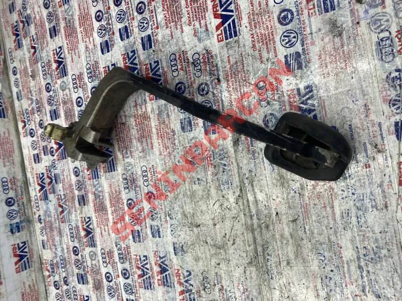 8D1721316G - DEBRIYAJ PEDALI