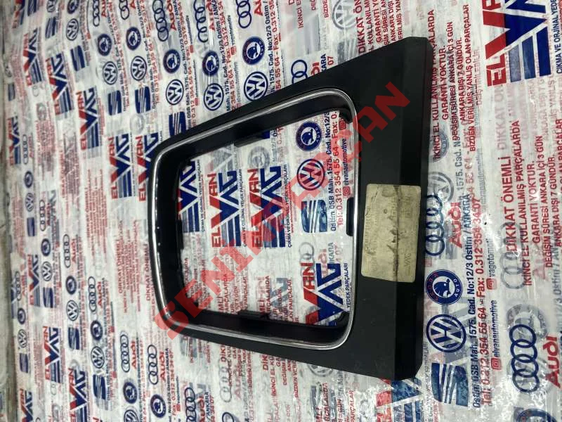 5F1711113P - VİTES KOLU KAPLAMALI VİTES