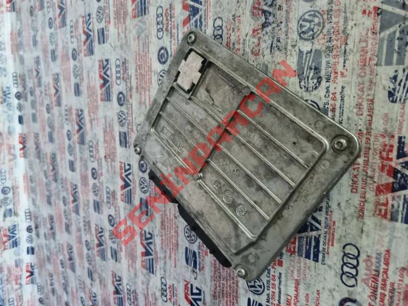06B906033AE - BENZINLI MOTOR KONTROL ÜNITESI