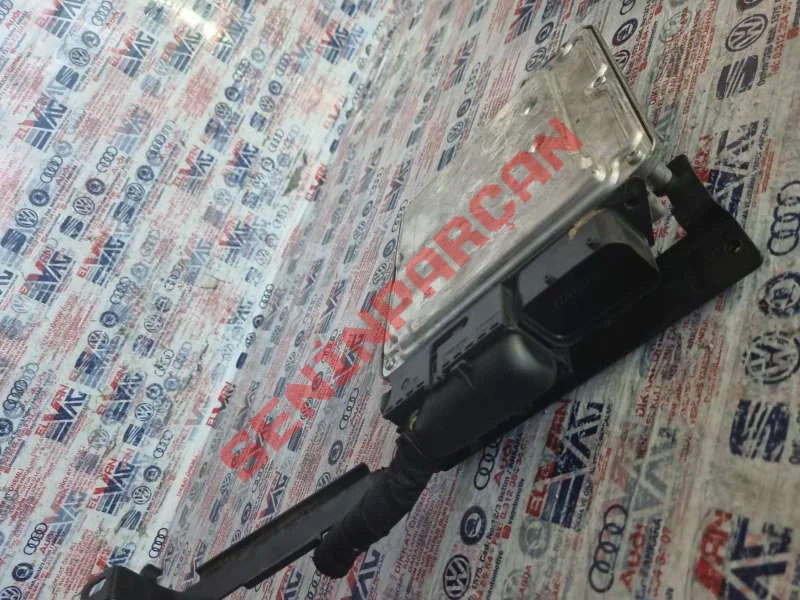 03L906012AF - MOTOR KONTROL UNITESI