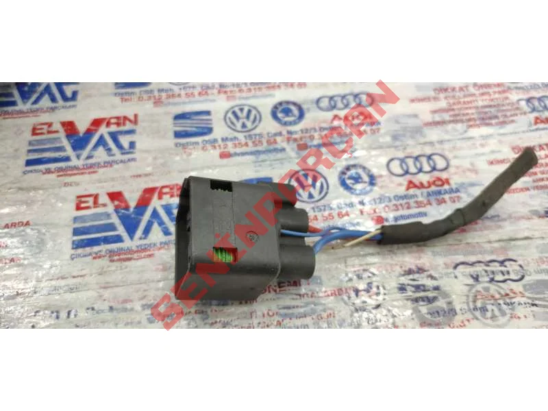 3C0973721 - KABLO SOKETI