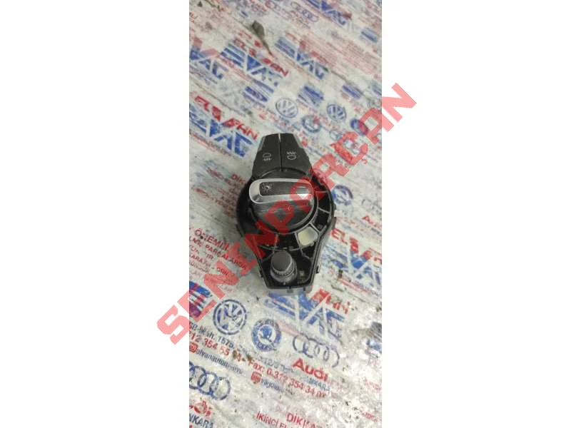 8K0941531AL - PARK VE SÜRÜŞ LAMBASININ ÇOKLU