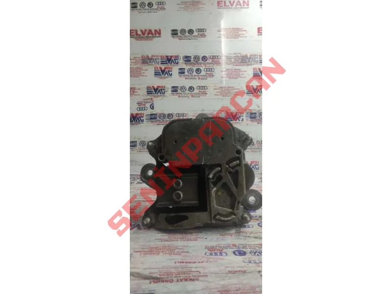 4G0399153T - TRAVERS