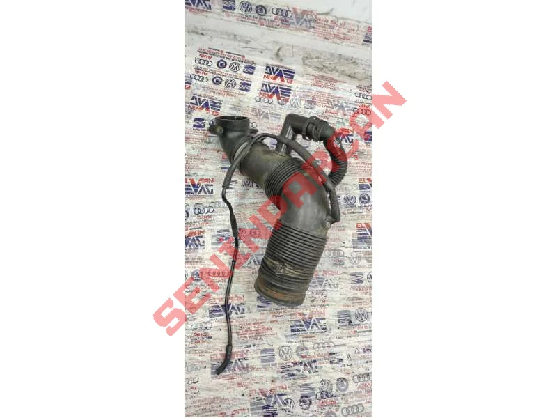 5L0819702 - HAVA KANALI