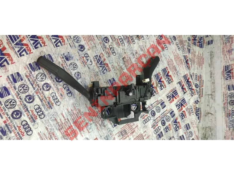 1K5953507R - DIREKSIYON KOLU KOMB. ŞALTERI