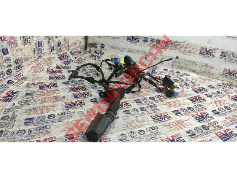 6R0973323 - KABLO SOKETI