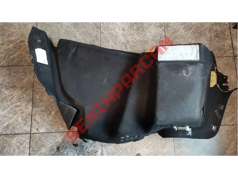 1K5867428R - BAGAJ BÖLMESI KAPLAMASI