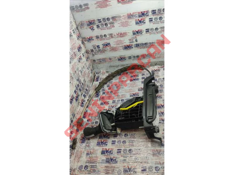 5Q1713025BH - SCHALTBETAETIGUNG