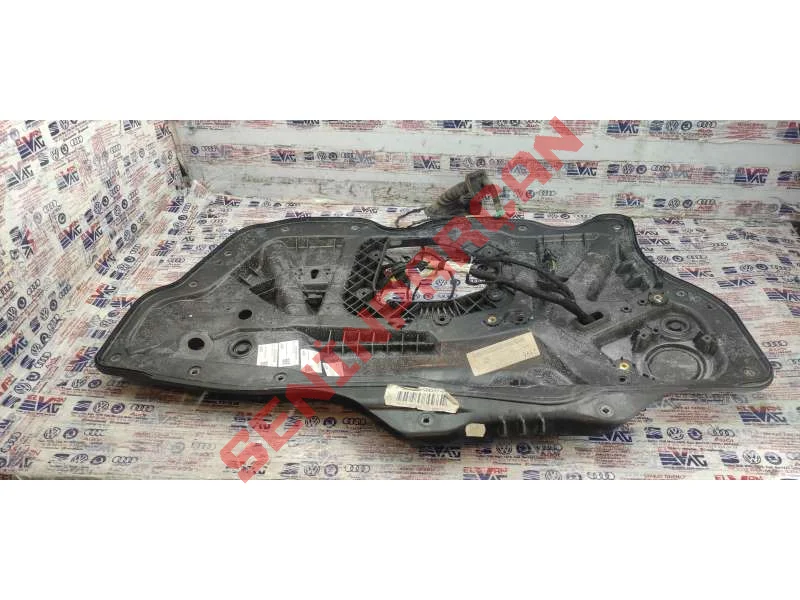 1Q0837756 - KAPIKOLUBRAKETI