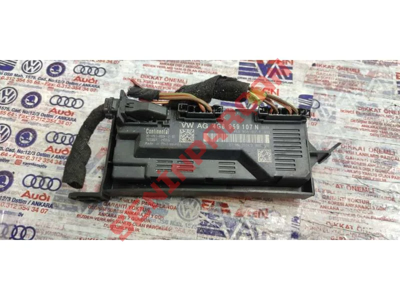 4G8907455 - KONTROL ÜNITESI TUTUCUSU