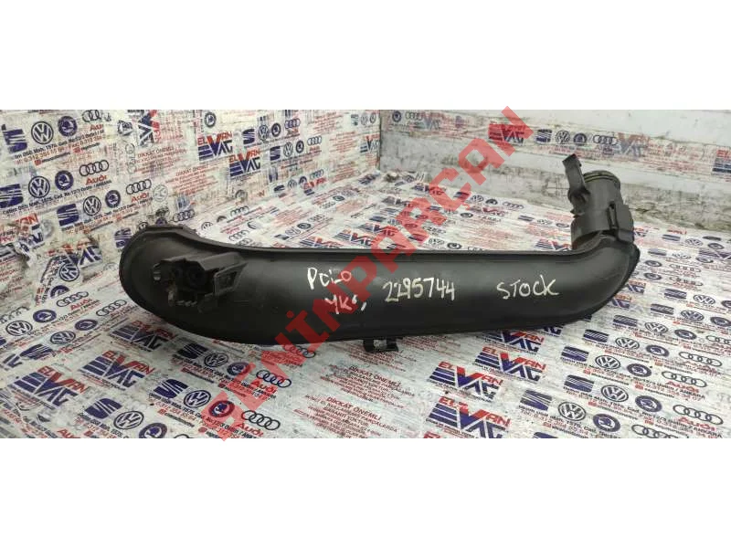 04E145673E - TURBO BASINC BORUSU