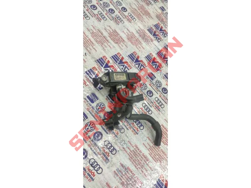 8K0973703G - KABLO SOKETI