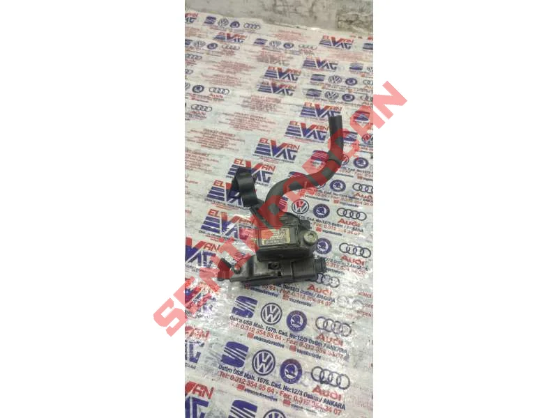 8K0973703G - KABLO SOKETI