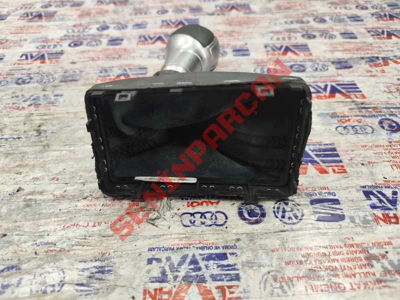 8V1713139G - VİTES KOLU TOPUZU (DERİ)