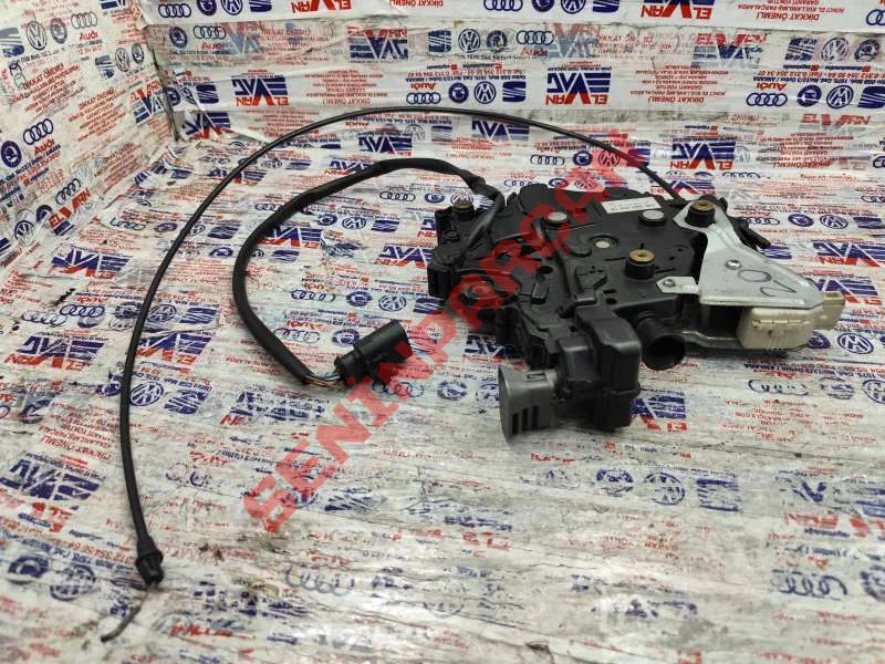 7H0843654CB - SURGULU KAPI KILIDI