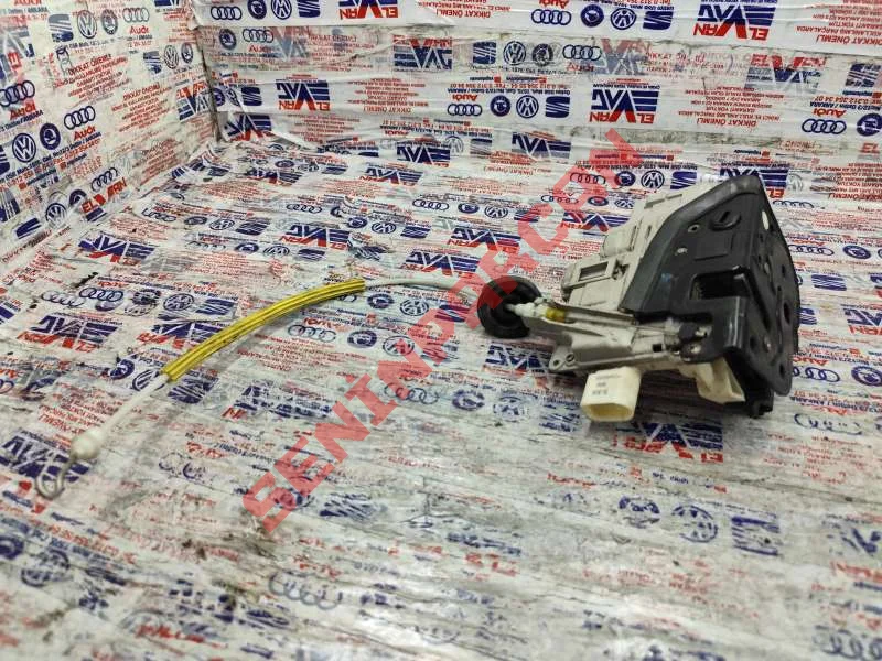 8E0839016AA - KAPI KILIDI