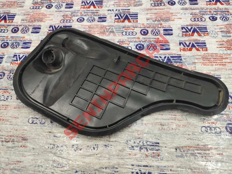 8R0837916D - KAPI IÇ SACININ KORUYUCUSU