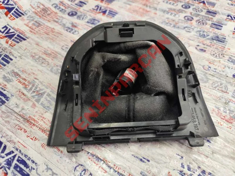 7E0711113JQUN - VITES TOPUZU LOGOSU