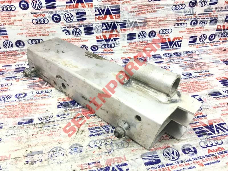 8R0807332B - ARKA TAMPON DESTEGI