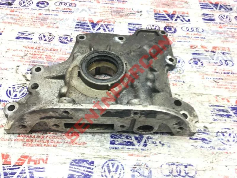 030115105K - YAĞ POMPASI