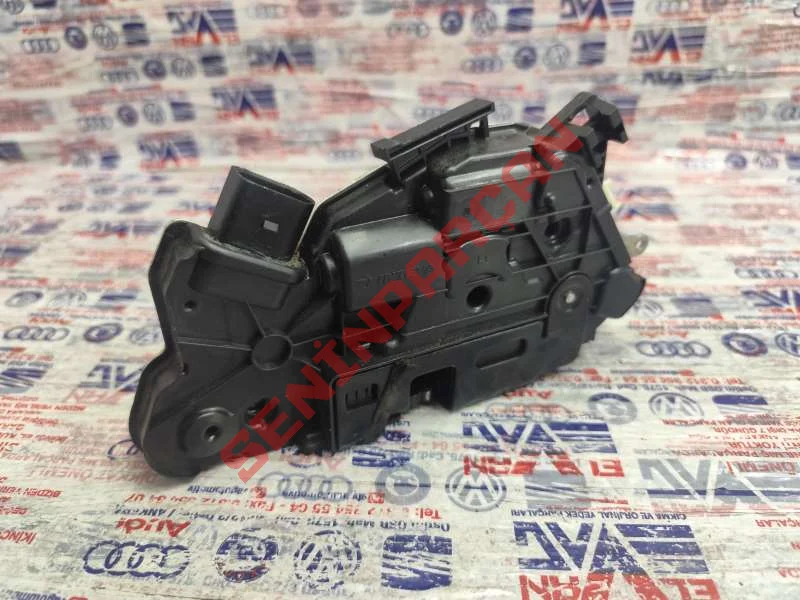 5N1837015F - KAPI KILIDI