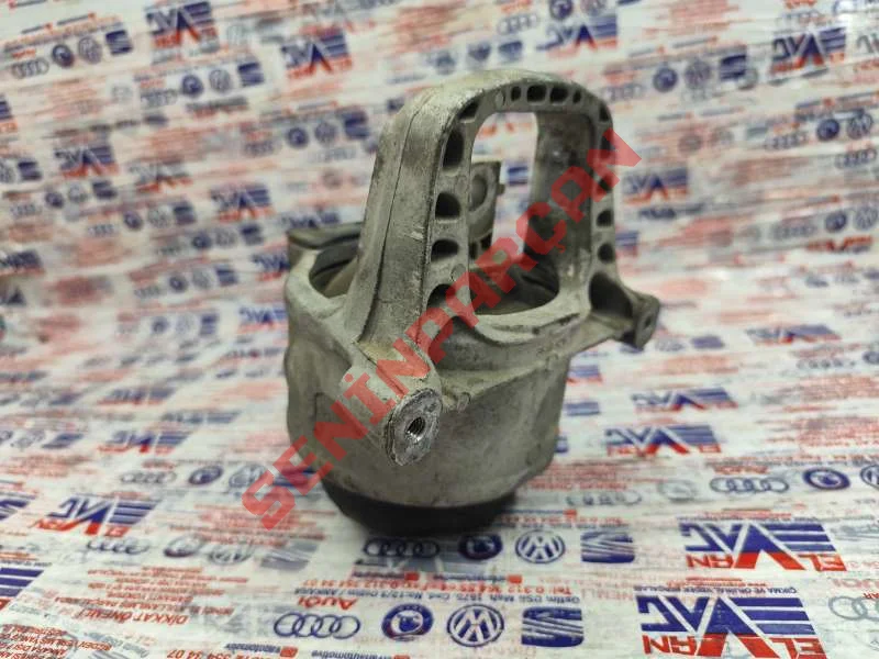 8W0199372CD - MOTOR TAKOZU