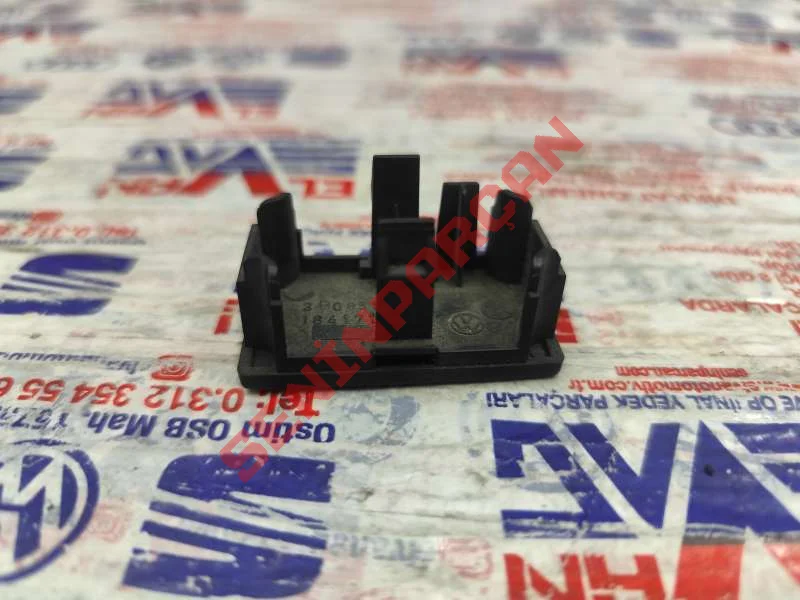 3B0858179A - KÖR KAPAK