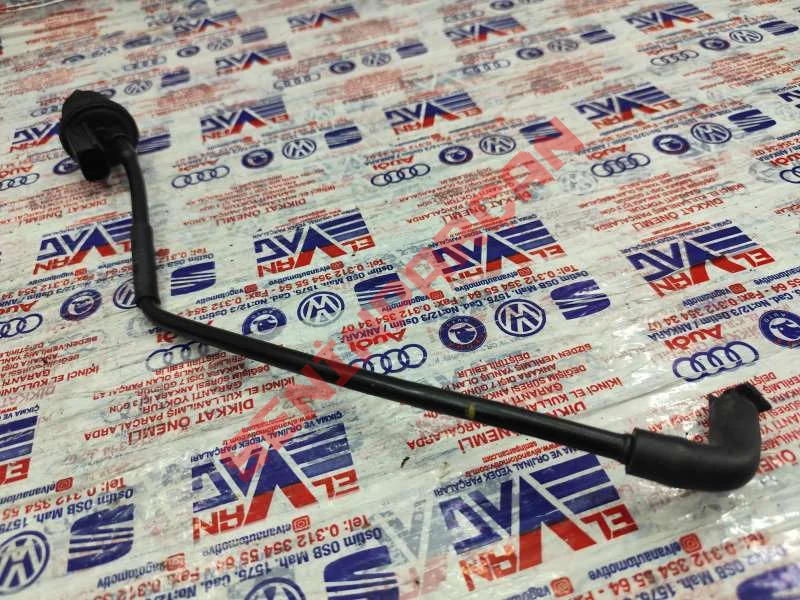 04C133366Q - BAGLANTI BORUSU