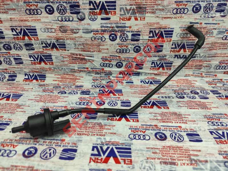 04C133366Q - BAGLANTI BORUSU