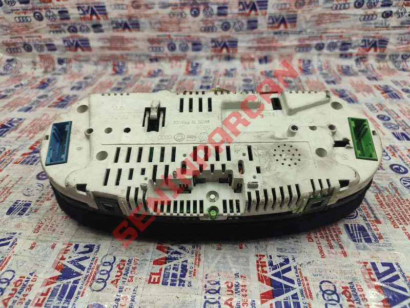 8L0920900G - GÖSTERGE TABLOSU