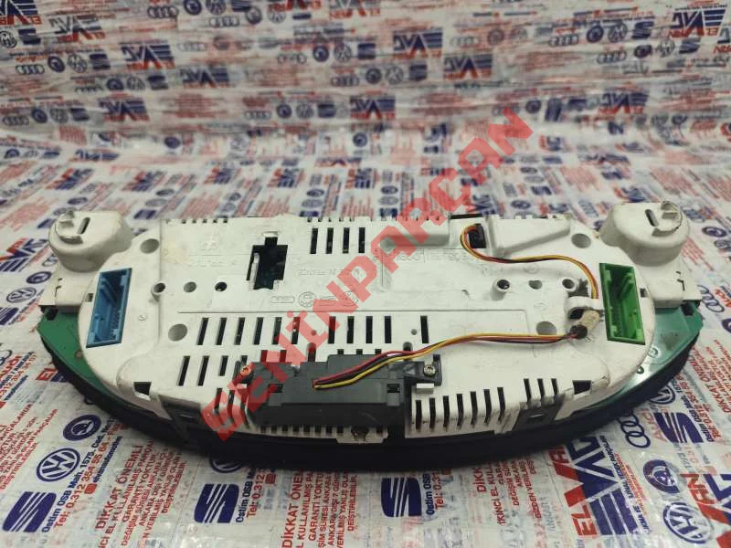 8D0920900P - GÖSTERGE TABLOSU