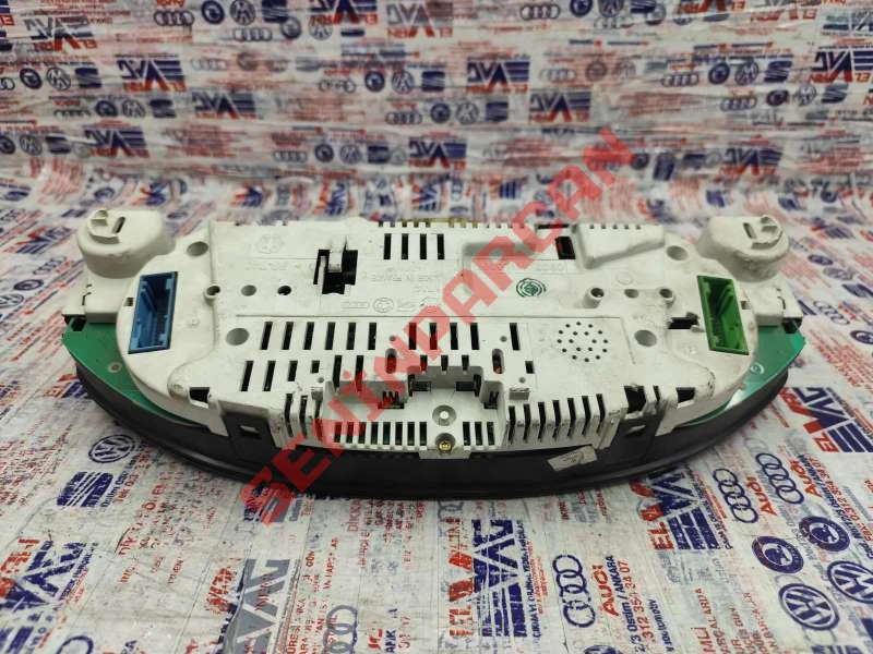 4B0920950GX - GÖSTERGE TABLOSU