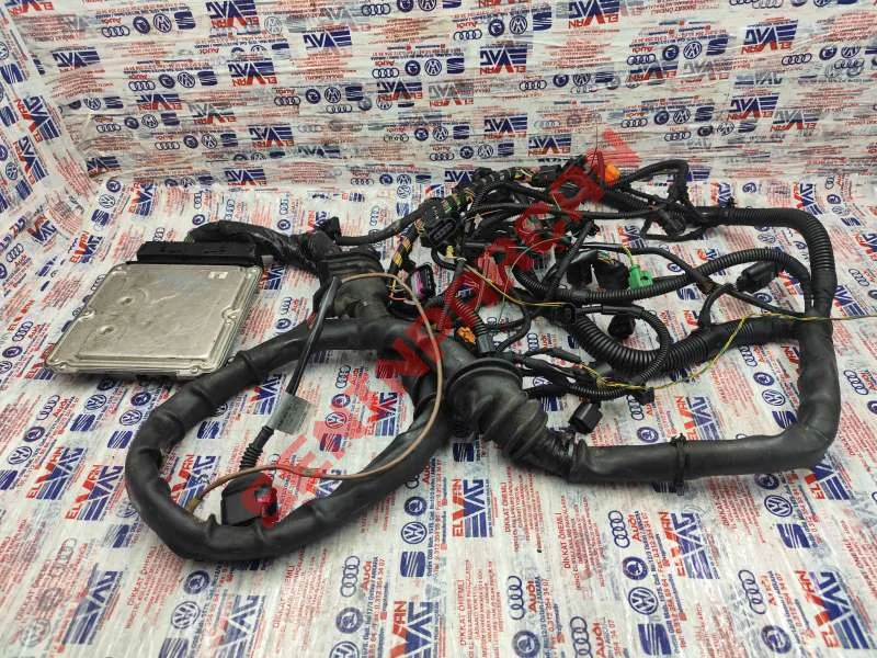 8K0973724 - KABLO SOKETI