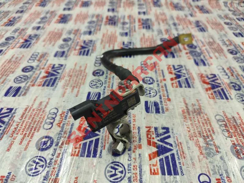 2Q0915181B - AKU KONSOLU