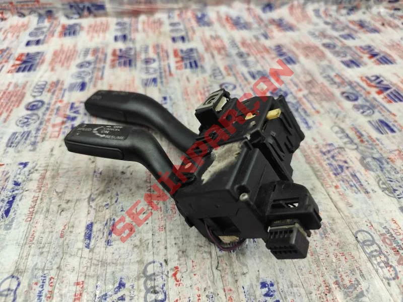 8P0953513B - SİNYAL LAMBASI, UZUN FAR VE