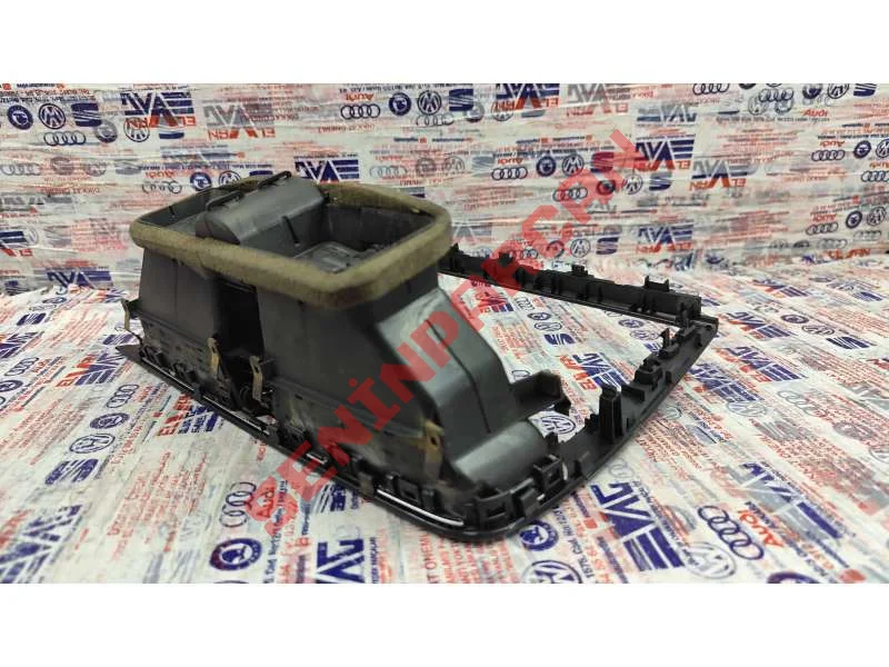 5G1815735C - GOLF ORTA KONSOL HAVALANDIRMA IZGARASI
