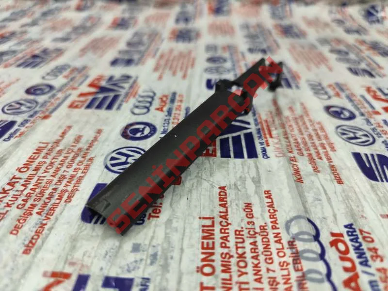 1K0857593A - KABLO KANALI ÜST PARÇA