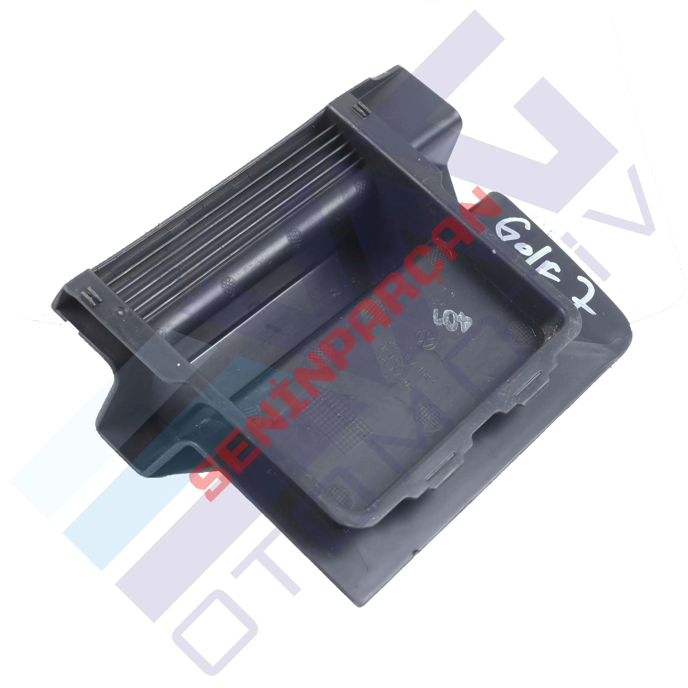 5G6867462A - TAKMA KAPAK