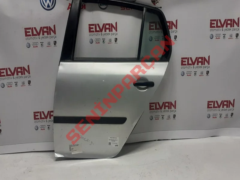 1K6833105H - KAPI PANELI DIS