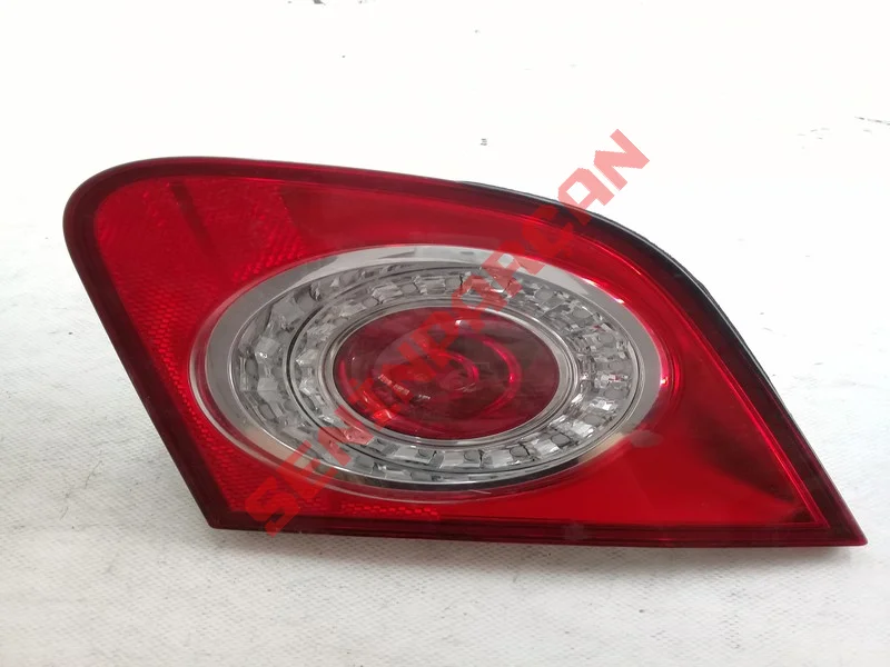 3C5945094F - ARKA SİS LAMBASI BULUNAN