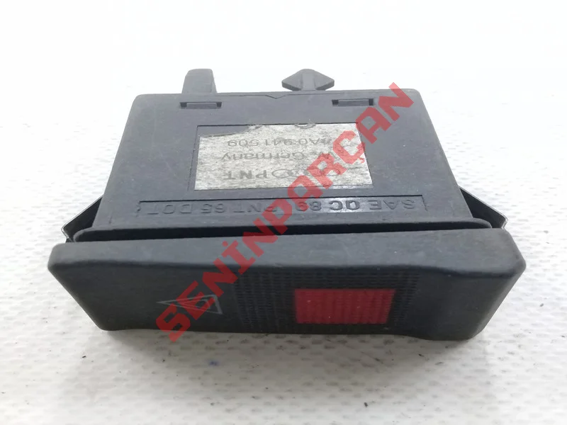 4A0941509 - DÖRTLÜ İKAZ LAMBASININ DÜĞMESİ